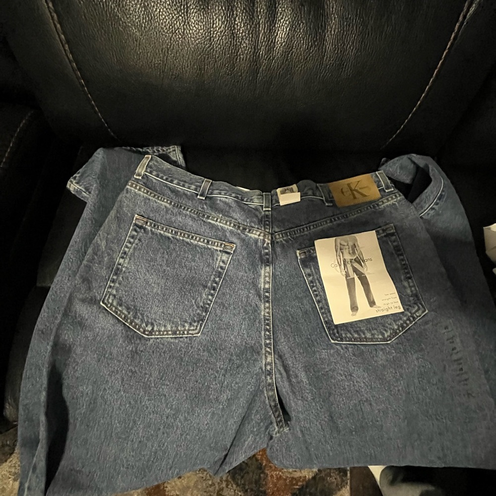 NWT Calvin Klein Straight Leg Premium Jeans - Picture 4 of 6